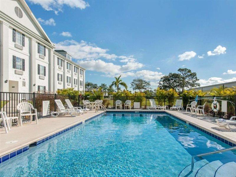 Quality Inn Palm Bay - Melbourne I-95 Eksteriør billede